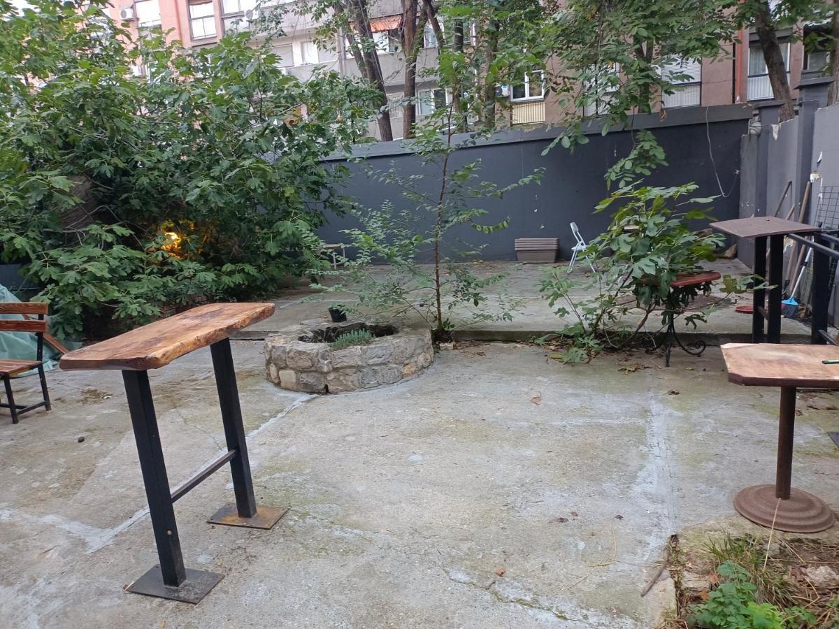 Panda Victor Space Capsule Hostel-Neo Nomad Beograd Eksteriør bilde