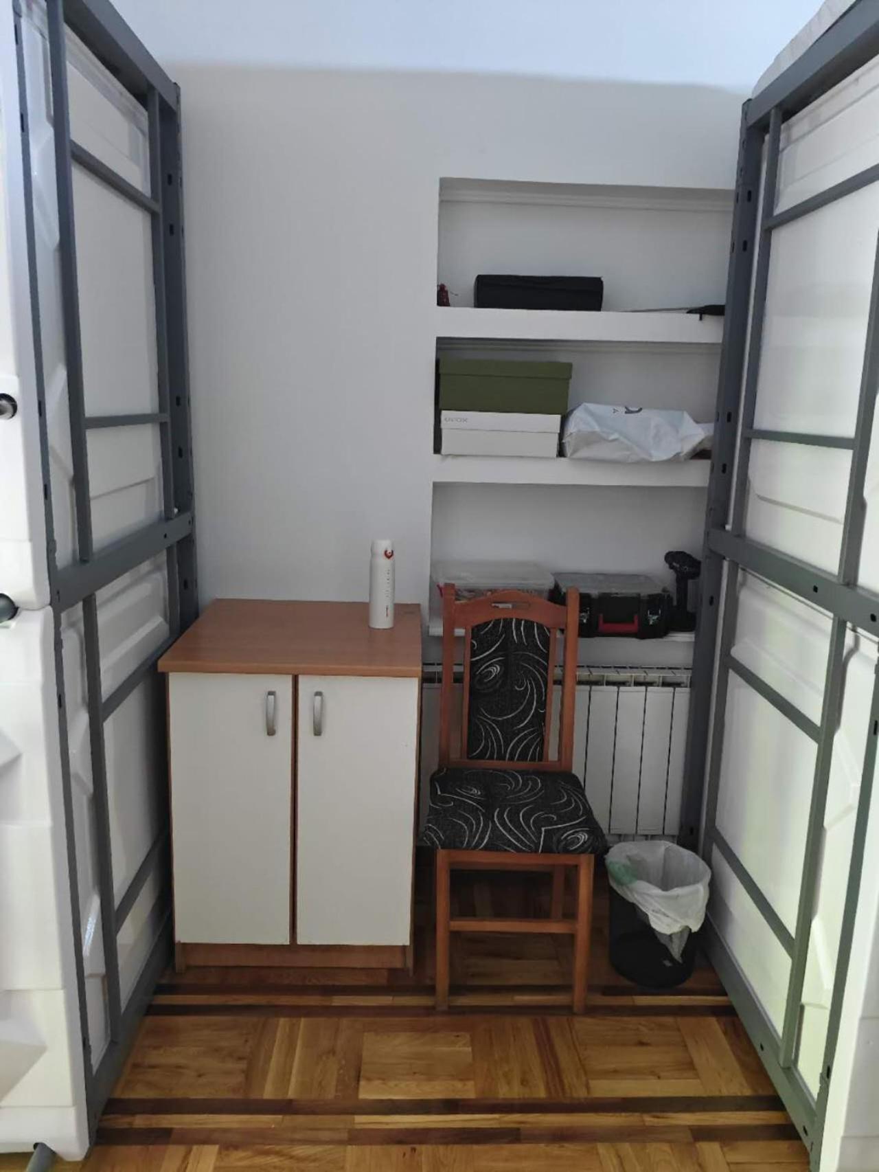 Panda Victor Space Capsule Hostel-Neo Nomad Beograd Eksteriør bilde
